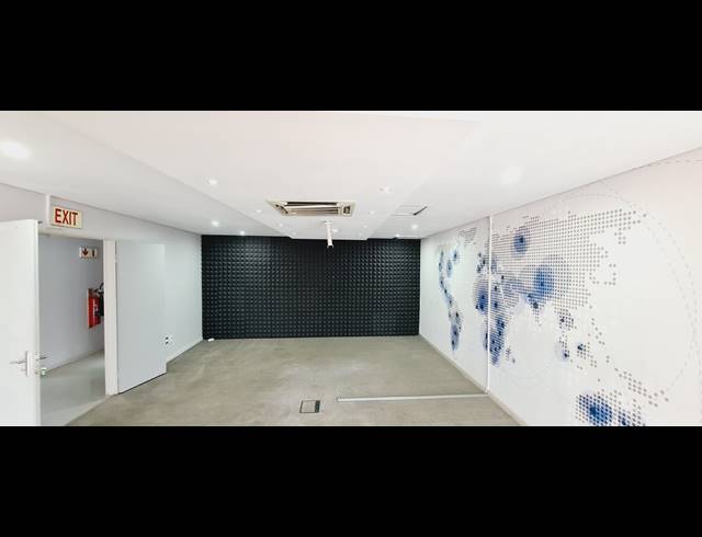 1,907.53M² WAREHOUSE TO LET IN OLIVEDALE